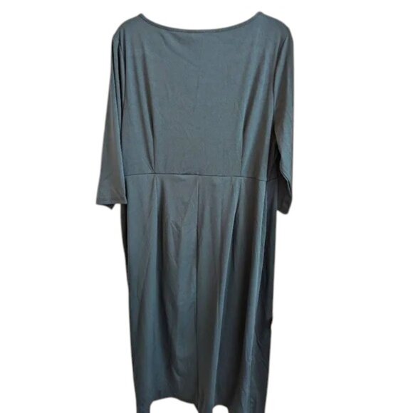 BloomChic Midi Dress NWT - Picture 4 of 5